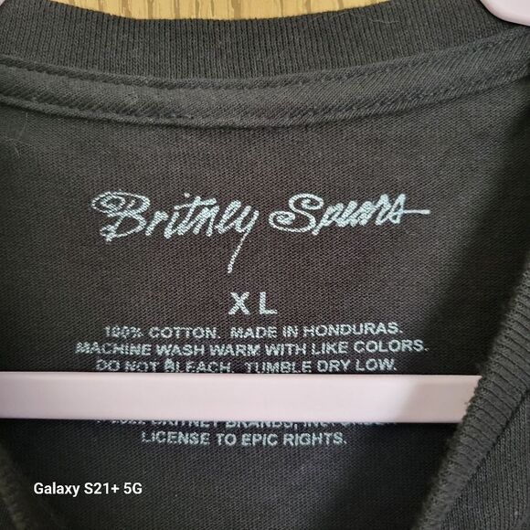 Britney Spears large front graphic t shirt womens size XL - Picture 3 of 4